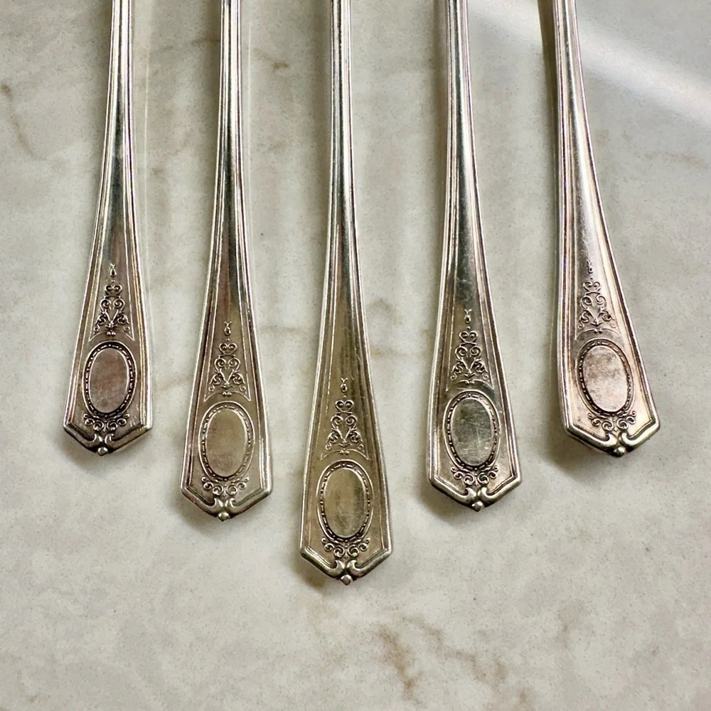 SET/5, ONEIDA, COMMUNITY PLATE, COCKTAIL/SEAFOOD 6” FORKS.